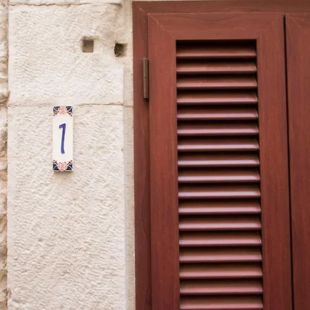 לינה וארוחת בוקר Ai Carrettieri 3*