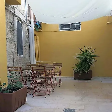 Ai Carrettieri Bed & Breakfast 3*